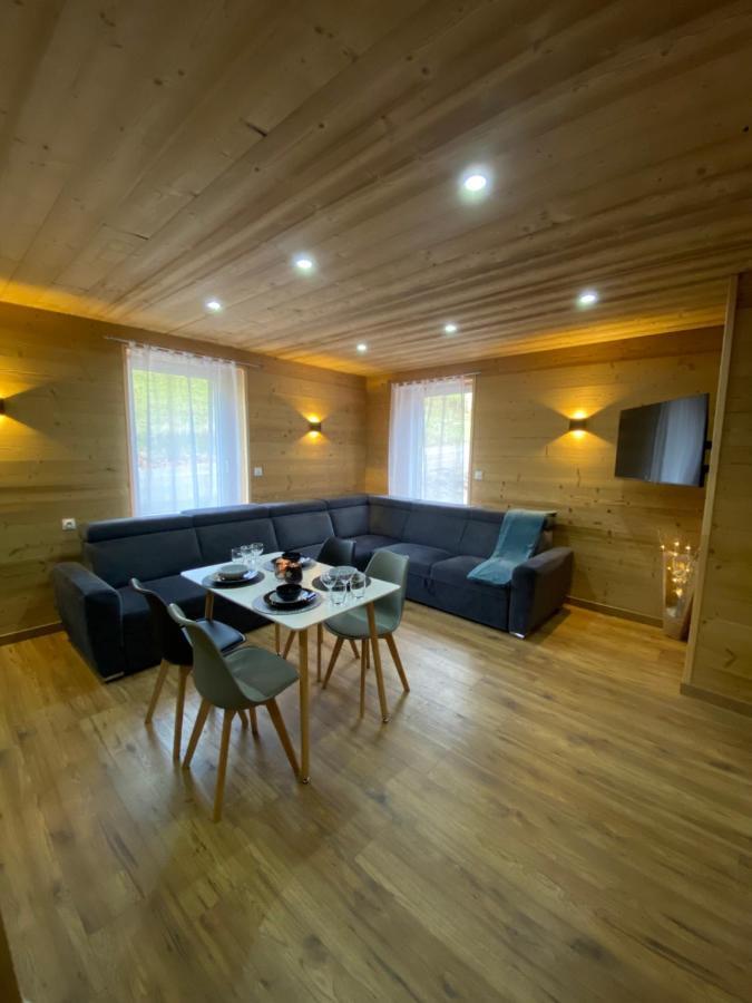 Les Chalets Bambi & Jacuzzi Privatif Ла-Бресс Экстерьер фото