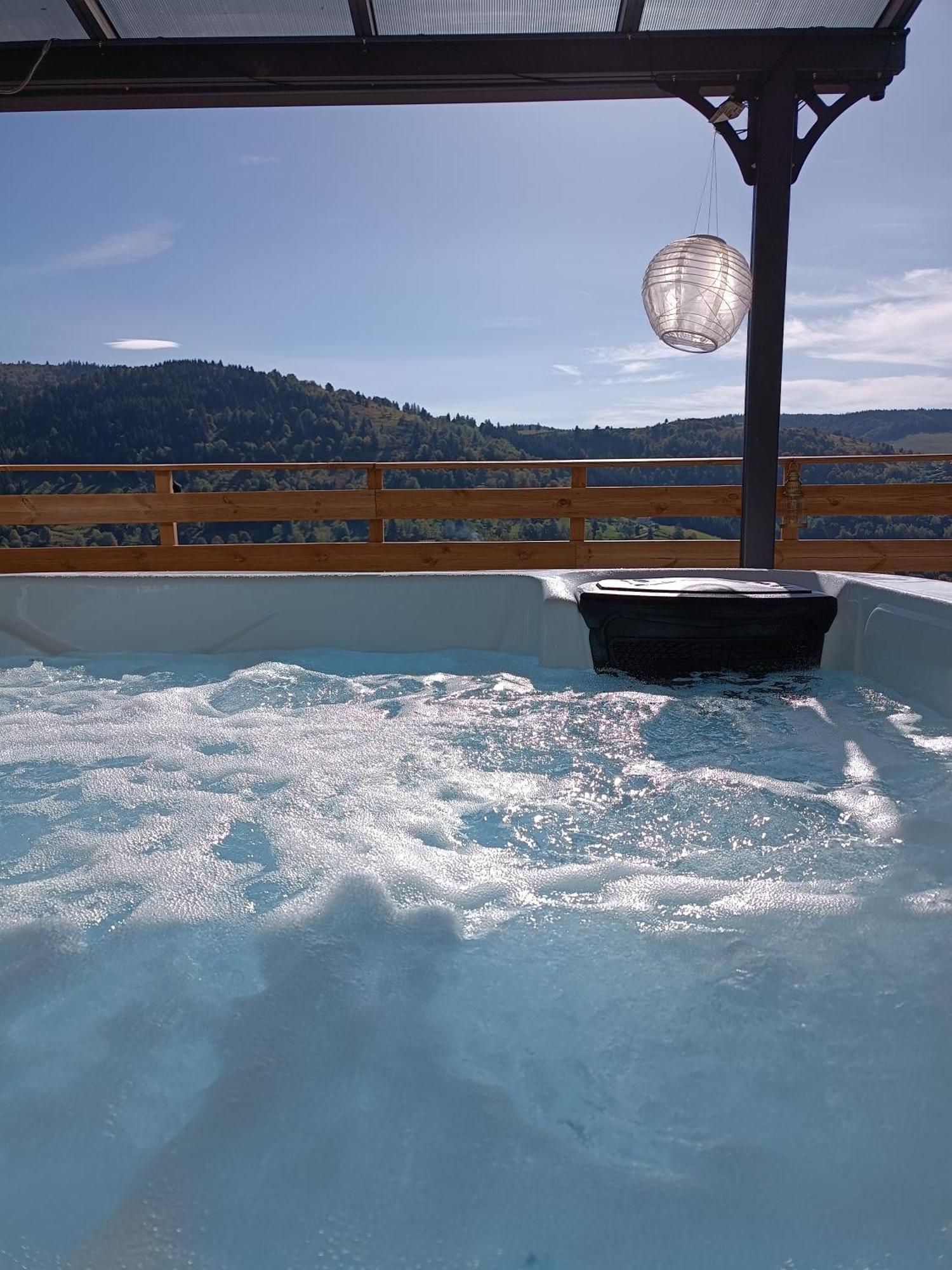 Les Chalets Bambi & Jacuzzi Privatif Ла-Бресс Экстерьер фото